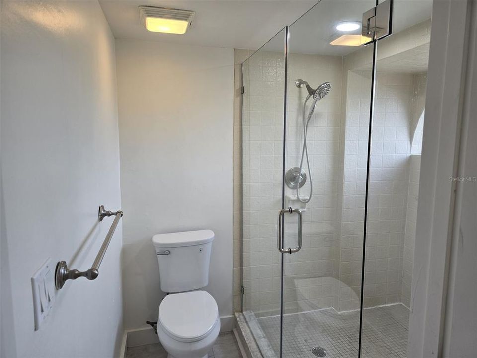 For Sale: $239,000 (2 beds, 2 baths, 1200 Square Feet)