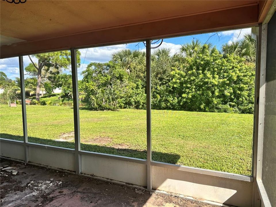 For Sale: $147,214 (2 beds, 2 baths, 1457 Square Feet)