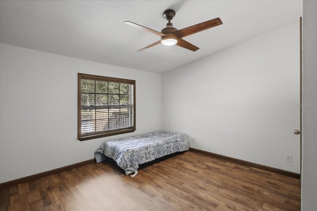 En Venta: $289,900 (5 camas, 3 baños, 2052 Pies cuadrados)