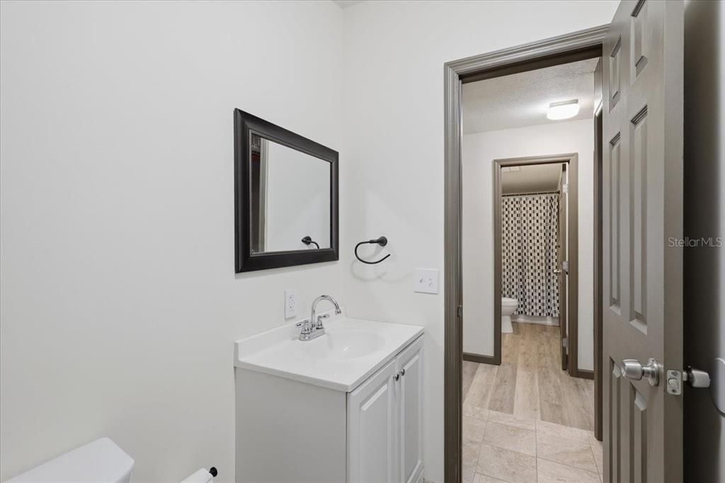 En Venta: $289,900 (5 camas, 3 baños, 2052 Pies cuadrados)