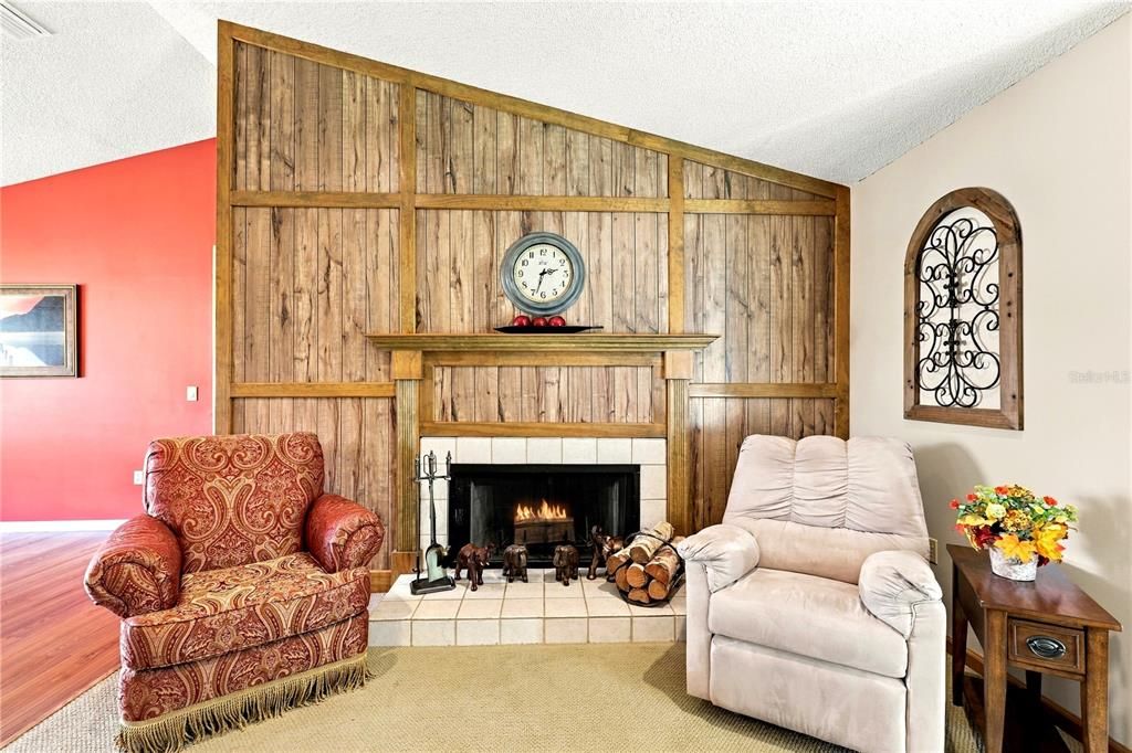 En Venta: $299,900 (3 camas, 2 baños, 1884 Pies cuadrados)
