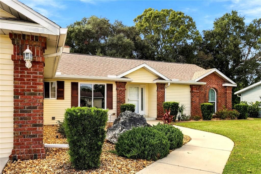 En Venta: $299,900 (3 camas, 2 baños, 1884 Pies cuadrados)