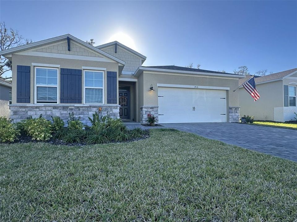 For Sale: $369,000 (3 beds, 2 baths, 1722 Square Feet)