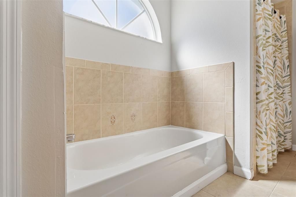 En Venta: $399,900 (3 camas, 2 baños, 1765 Pies cuadrados)