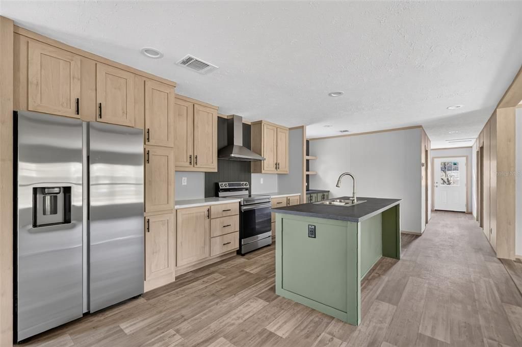 На продажу: $244,999 (3 спален, 2 ванн, 1568 Квадратных фут)