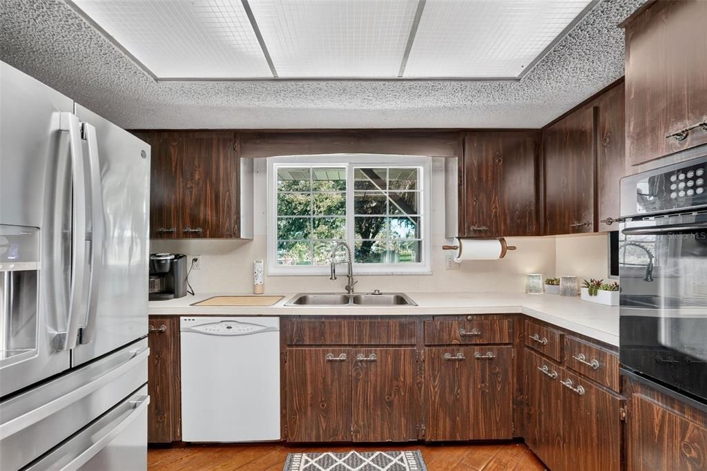 En Venta: $885,000 (3 camas, 2 baños, 2344 Pies cuadrados)