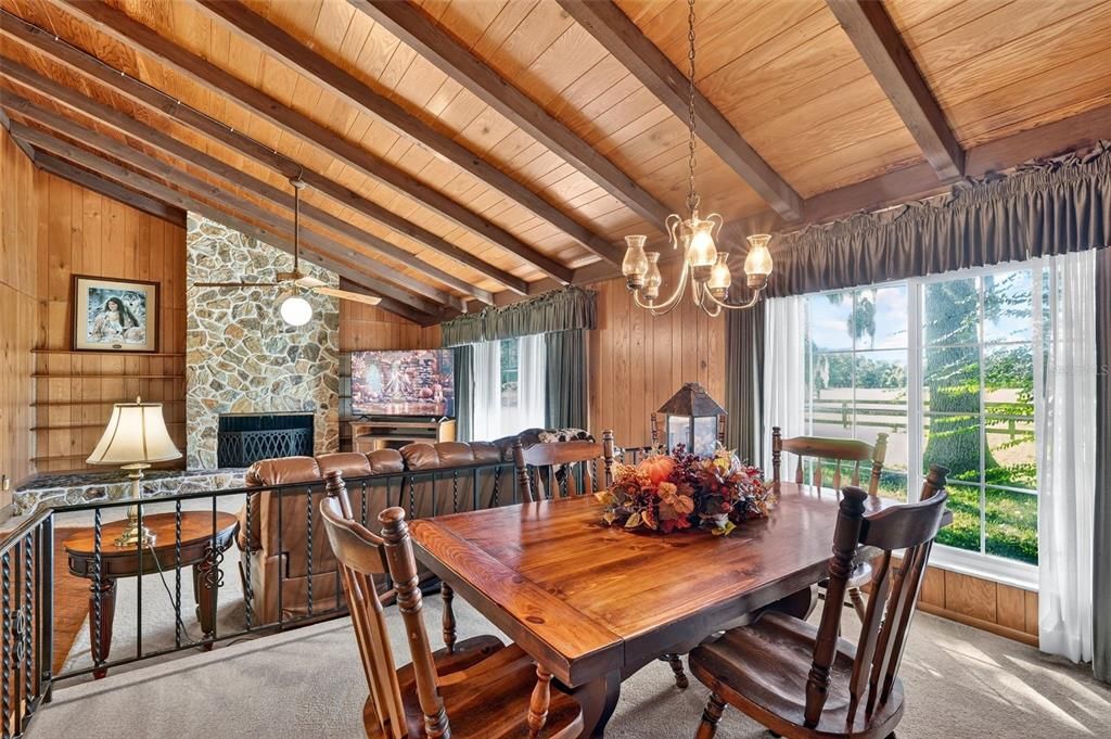 En Venta: $885,000 (3 camas, 2 baños, 2344 Pies cuadrados)