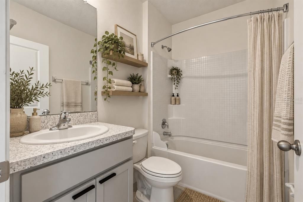For Sale: $307,000 (3 beds, 2 baths, 1566 Square Feet)