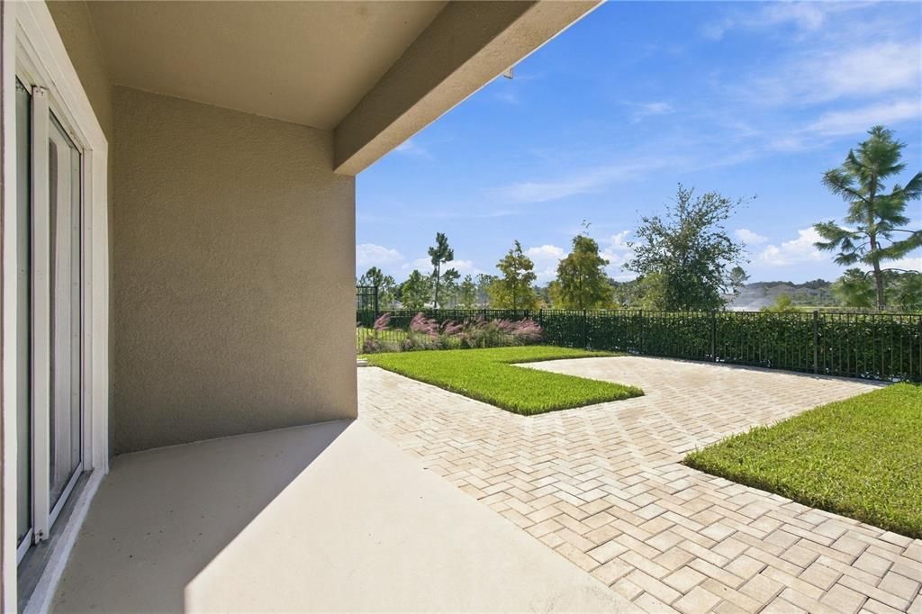 For Sale: $307,000 (3 beds, 2 baths, 1566 Square Feet)