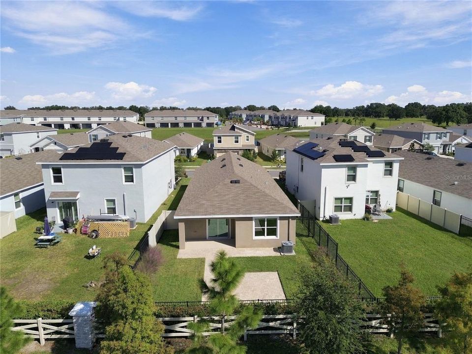 For Sale: $307,000 (3 beds, 2 baths, 1566 Square Feet)