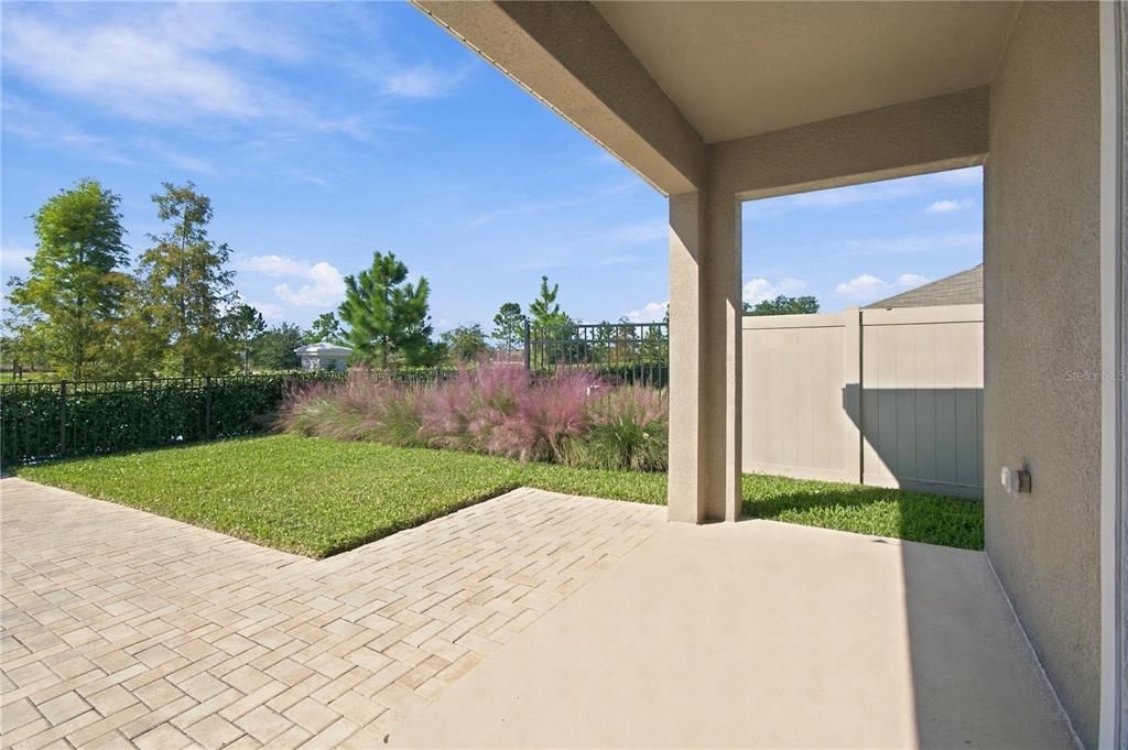 For Sale: $307,000 (3 beds, 2 baths, 1566 Square Feet)