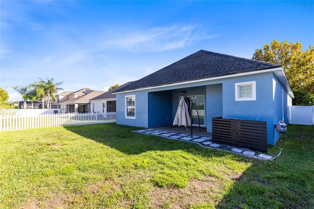 En Venta: $445,000 (4 camas, 3 baños, 2430 Pies cuadrados)