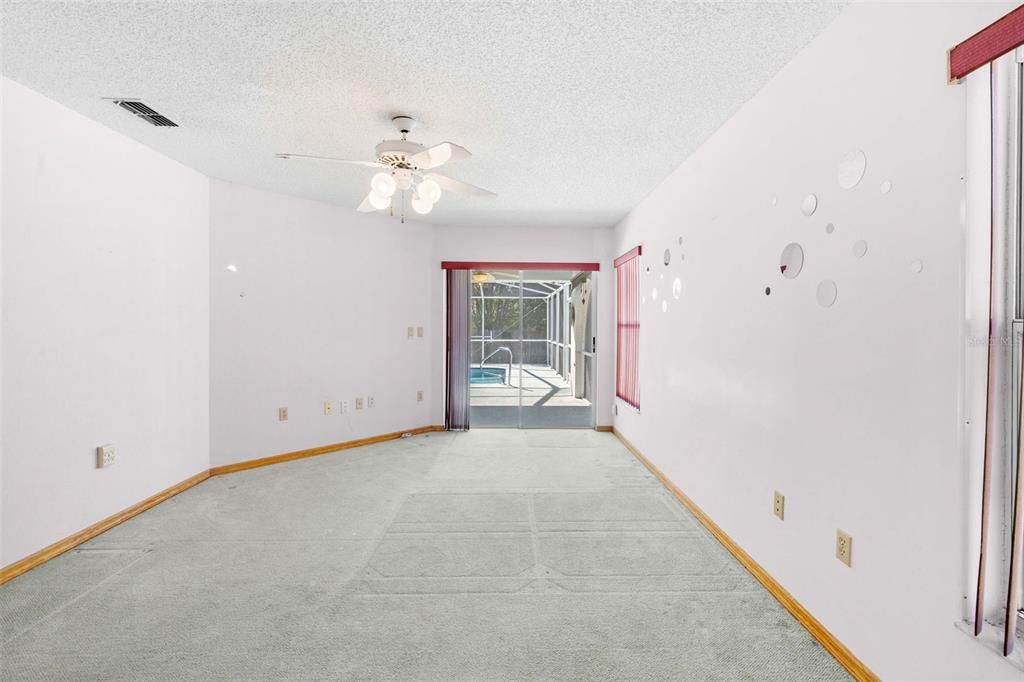 En Venta: $359,000 (3 camas, 2 baños, 1874 Pies cuadrados)