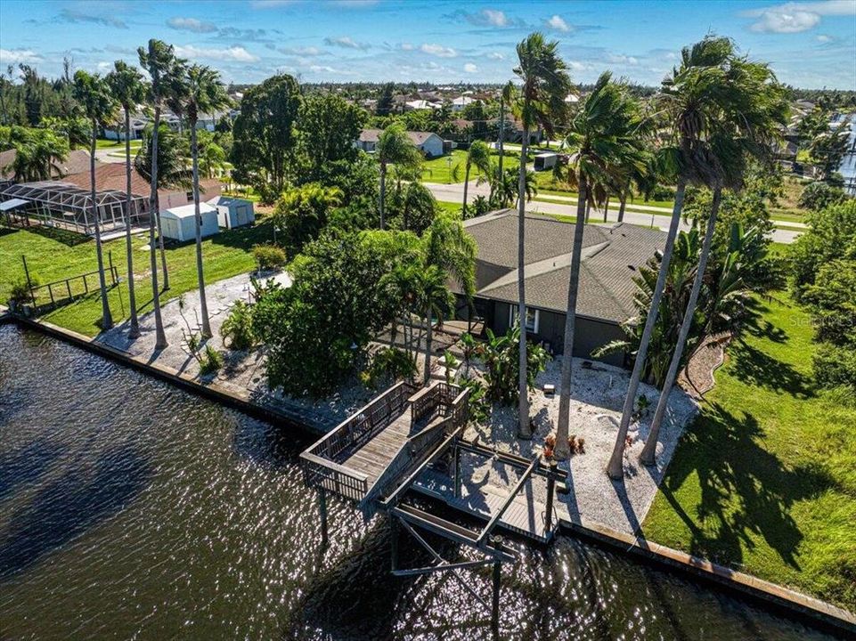 На продажу: $695,000 (3 спален, 2 ванн, 1979 Квадратных фут)