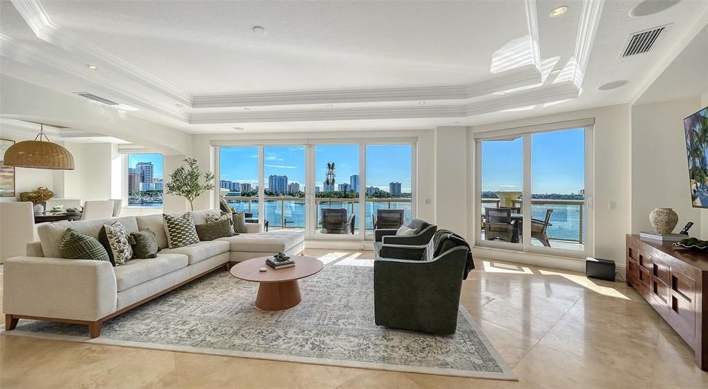 На продажу: $3,850,000 (4 спален, 4 ванн, 3290 Квадратных фут)