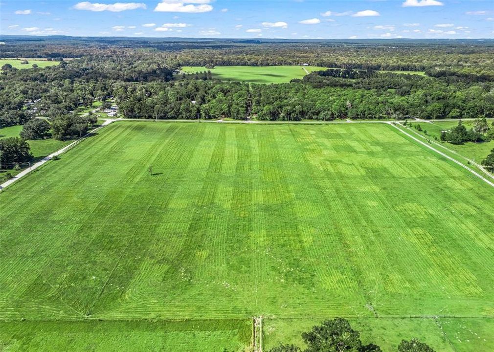 待售: $359,000 (12.34 acres)