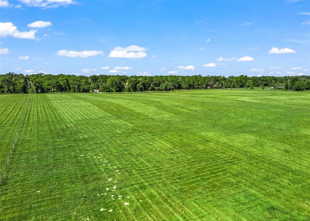 待售: $359,000 (12.34 acres)