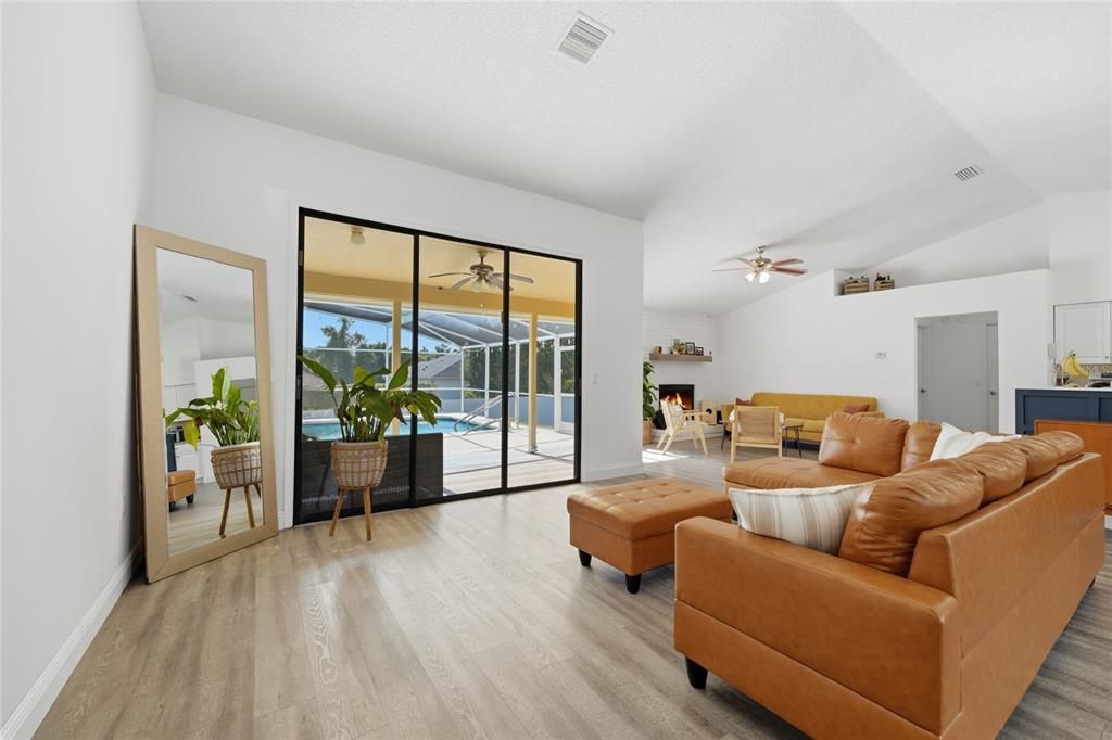 En Venta: $359,400 (3 camas, 2 baños, 1711 Pies cuadrados)