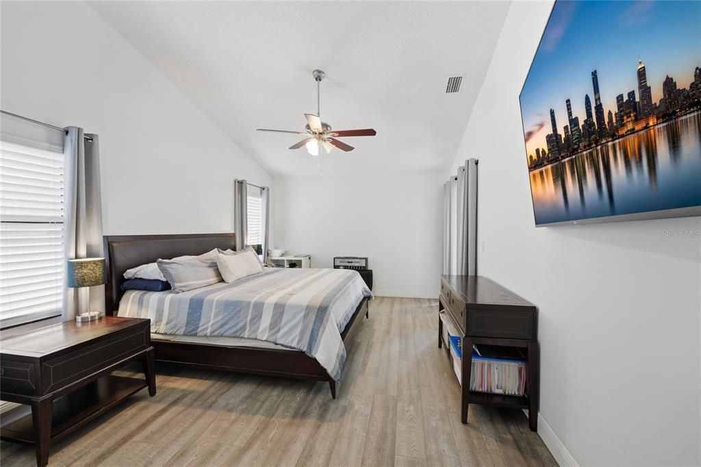 En Venta: $359,400 (3 camas, 2 baños, 1711 Pies cuadrados)