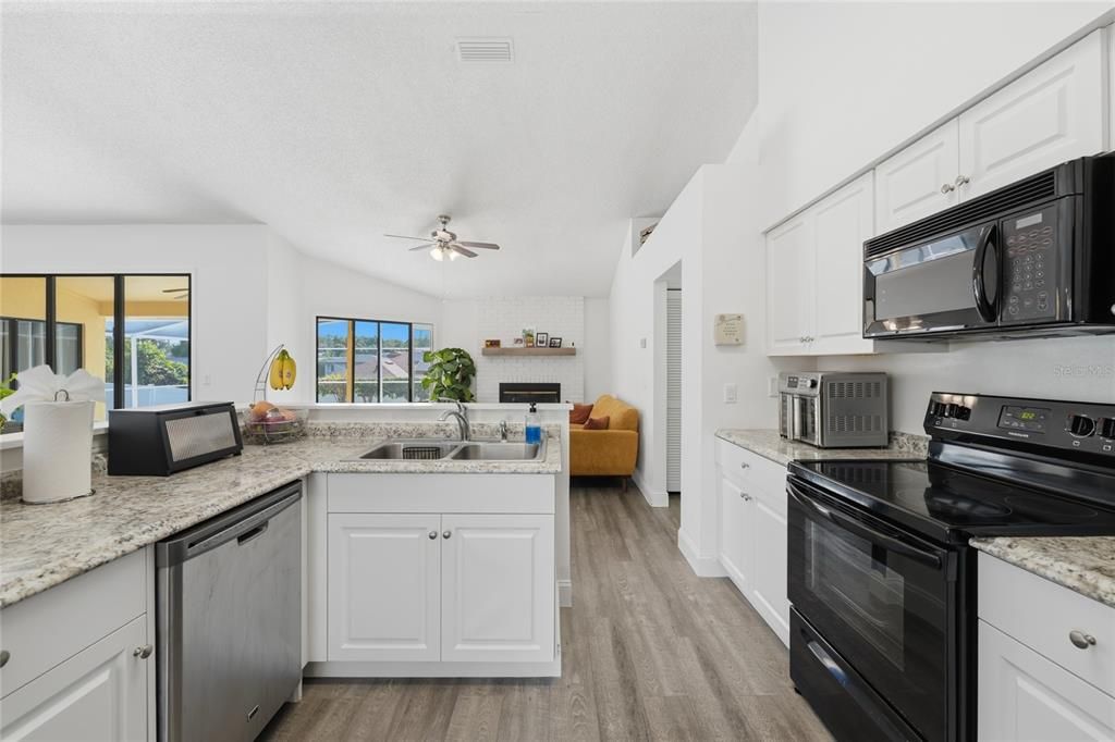 En Venta: $359,400 (3 camas, 2 baños, 1711 Pies cuadrados)