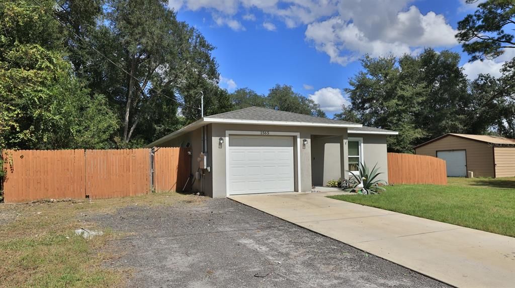 На продажу: $300,000 (3 спален, 2 ванн, 1216 Квадратных фут)
