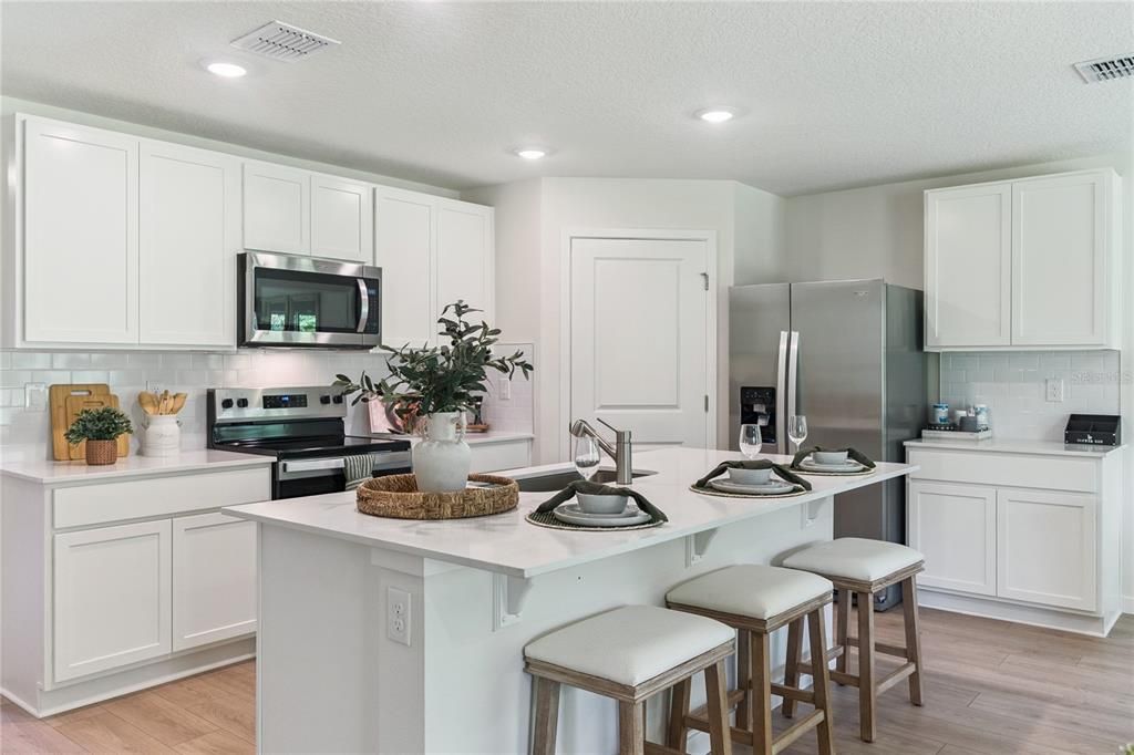 En Venta: $340,990 (4 camas, 2 baños, 1574 Pies cuadrados)