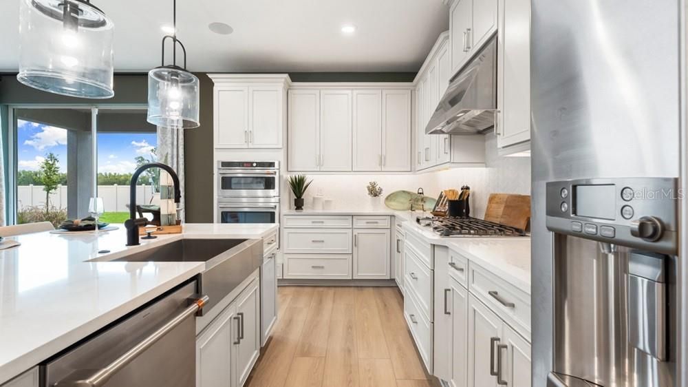 For Sale: $539,779 (5 beds, 3 baths, 2911 Square Feet)