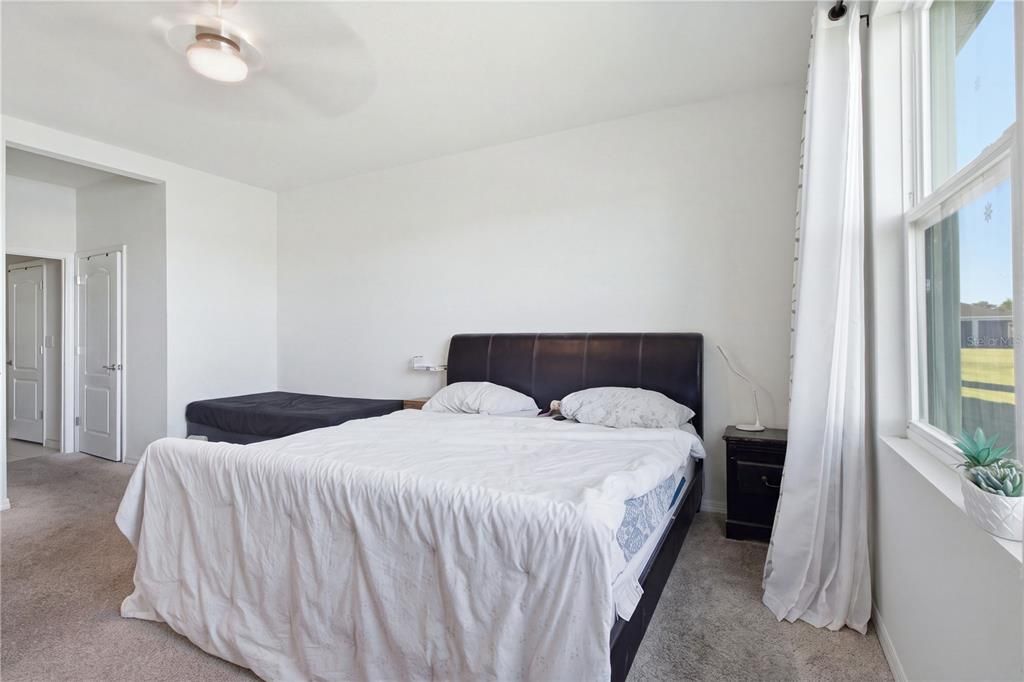 En Venta: $419,990 (4 camas, 2 baños, 2047 Pies cuadrados)