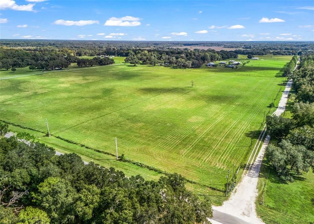 待售: $349,000 (11.71 acres)