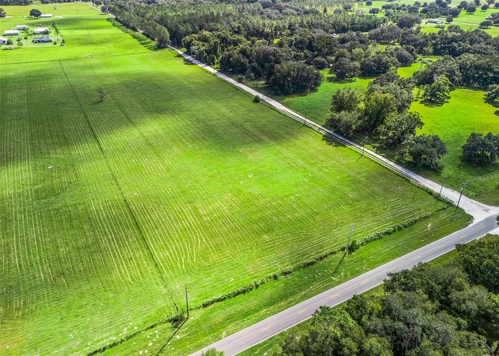 待售: $349,000 (11.71 acres)