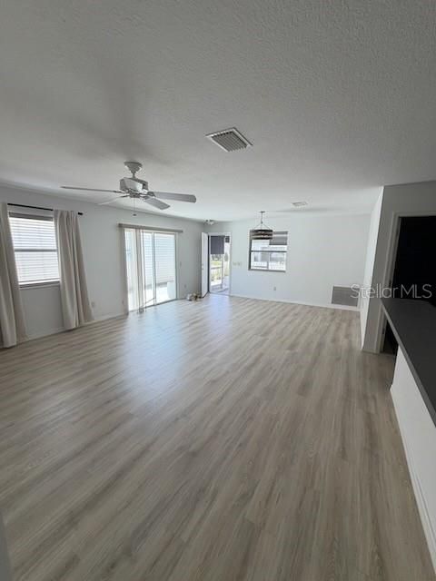 En Venta: $225,000 (2 camas, 2 baños, 1156 Pies cuadrados)