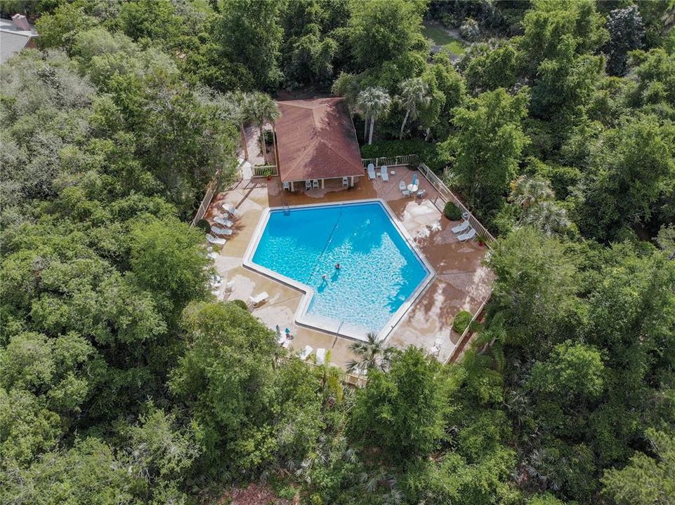 For Sale: $379,900 (2 beds, 2 baths, 1334 Square Feet)