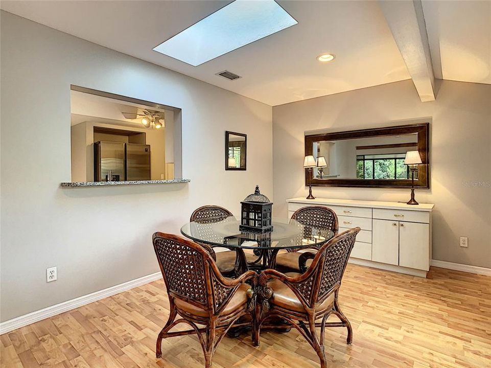 For Sale: $379,900 (2 beds, 2 baths, 1334 Square Feet)