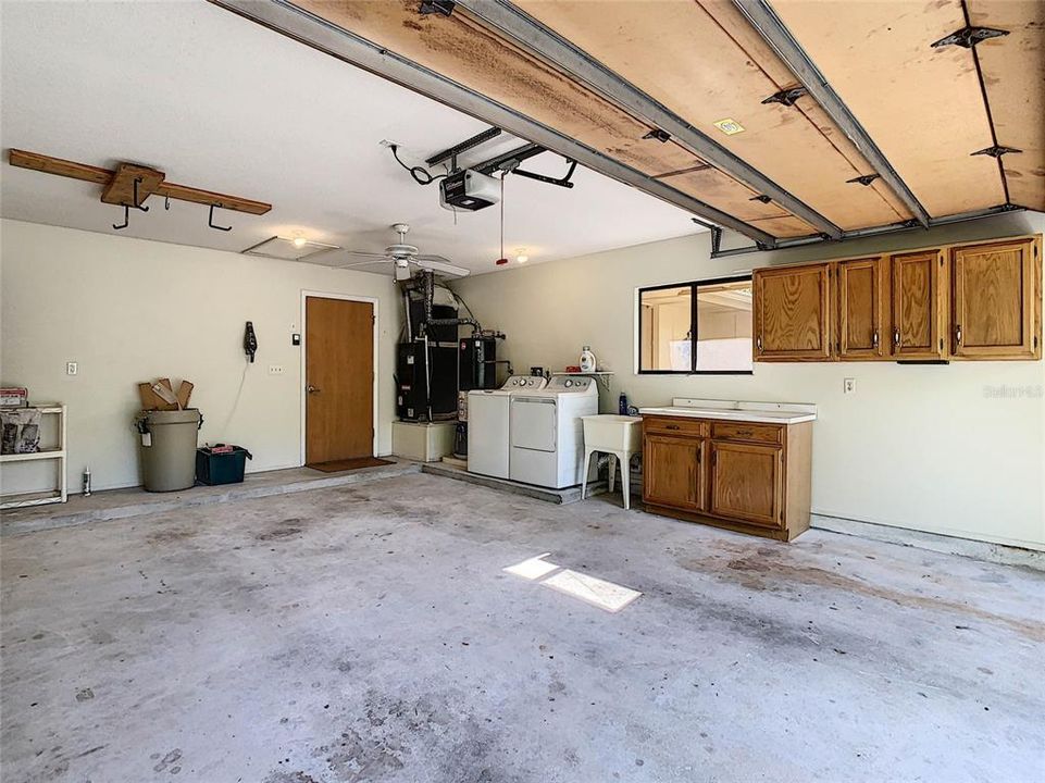 For Sale: $379,900 (2 beds, 2 baths, 1334 Square Feet)