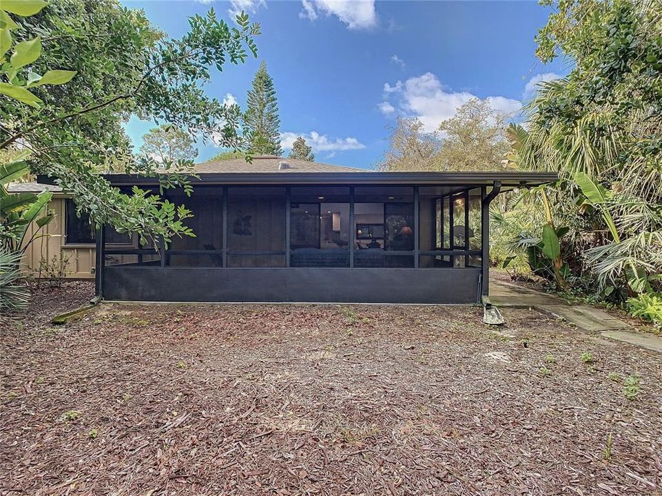 For Sale: $379,900 (2 beds, 2 baths, 1334 Square Feet)