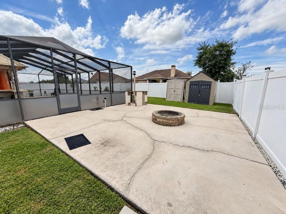 For Sale: $415,000 (3 beds, 2 baths, 2036 Square Feet)