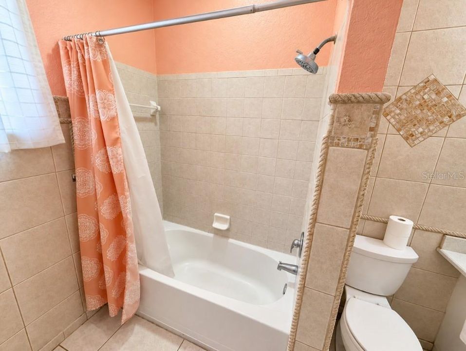 For Sale: $415,000 (3 beds, 2 baths, 2036 Square Feet)