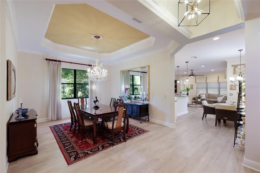 En Venta: $1,250,000 (3 camas, 2 baños, 3258 Pies cuadrados)