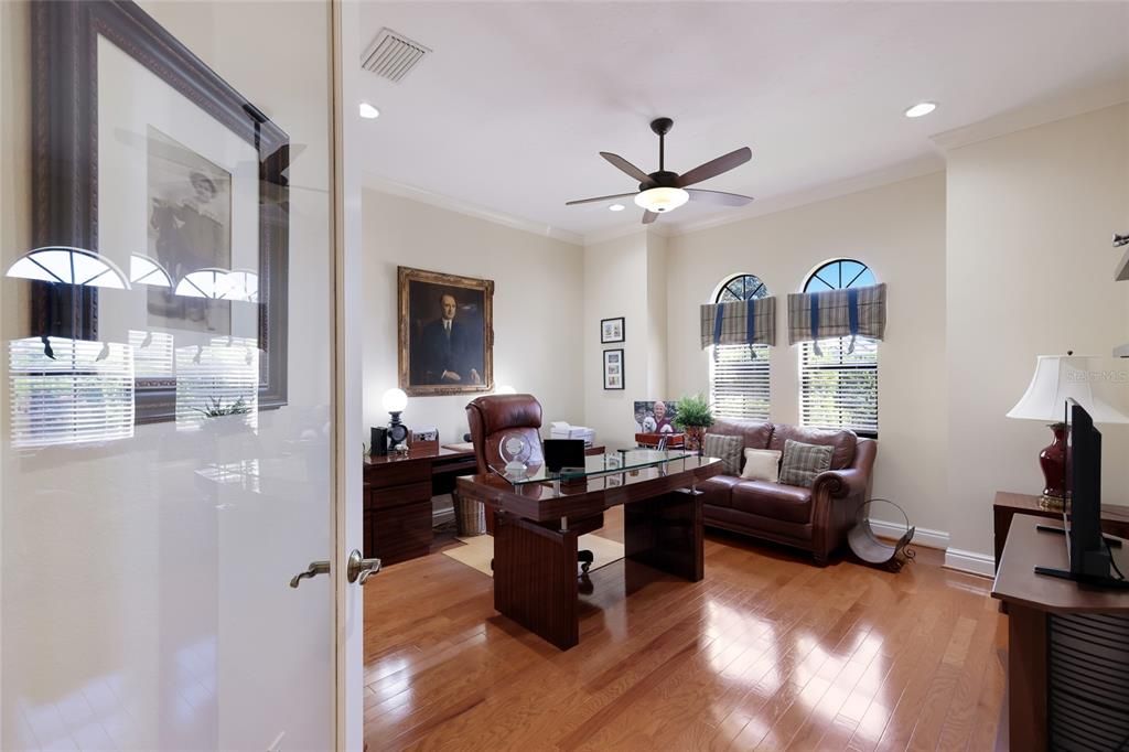 En Venta: $1,250,000 (3 camas, 2 baños, 3258 Pies cuadrados)
