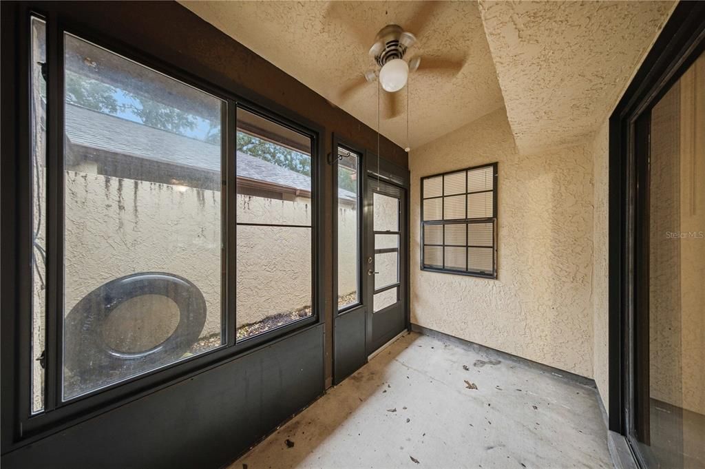 En Venta: $120,000 (2 camas, 2 baños, 832 Pies cuadrados)