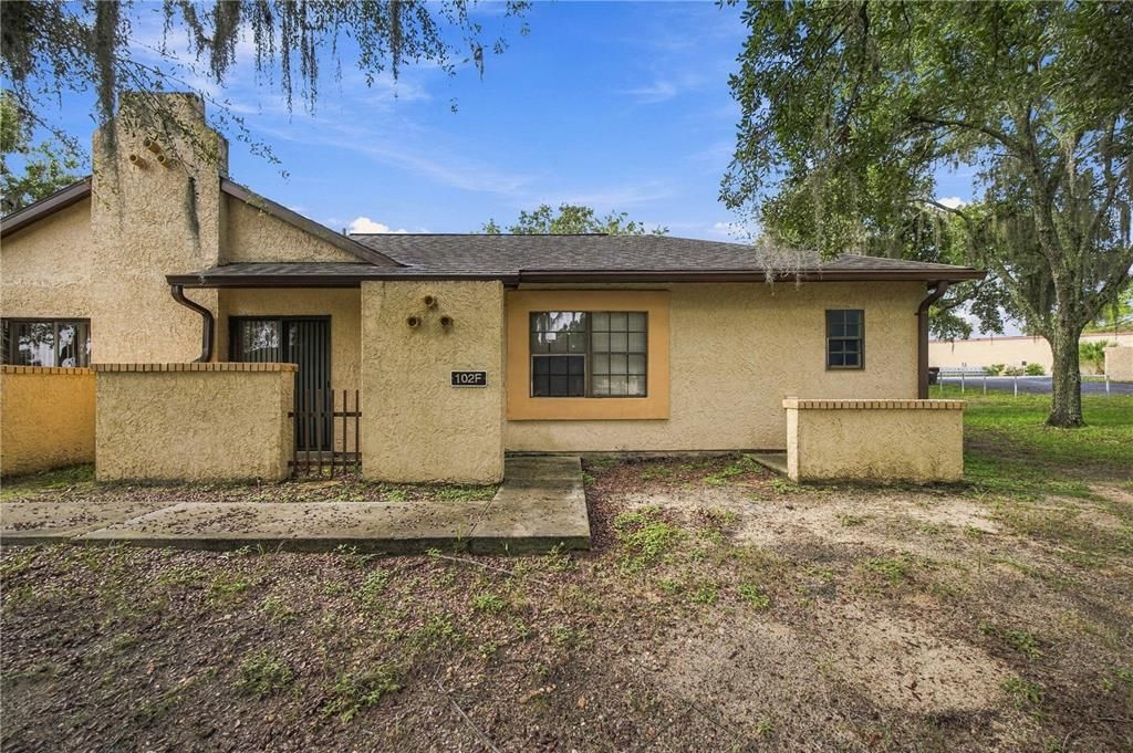 En Venta: $120,000 (2 camas, 2 baños, 832 Pies cuadrados)