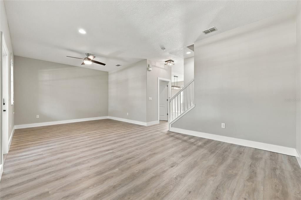 For Sale: $464,999 (3 beds, 2 baths, 1751 Square Feet)
