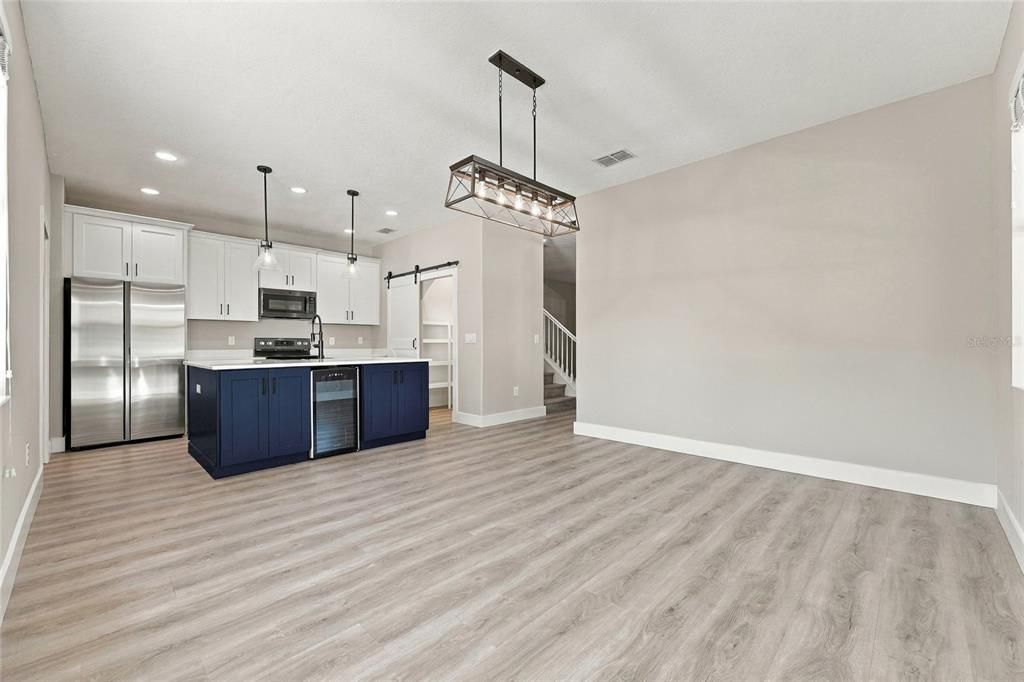 For Sale: $464,999 (3 beds, 2 baths, 1751 Square Feet)