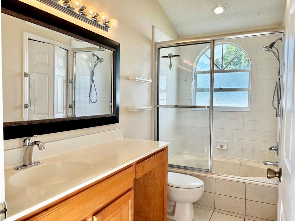 For Sale: $389,000 (3 beds, 2 baths, 1536 Square Feet)