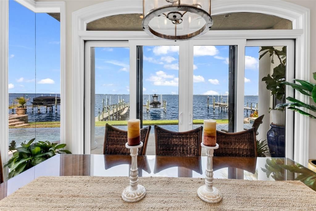 En Venta: $2,995,000 (5 camas, 4 baños, 5500 Pies cuadrados)