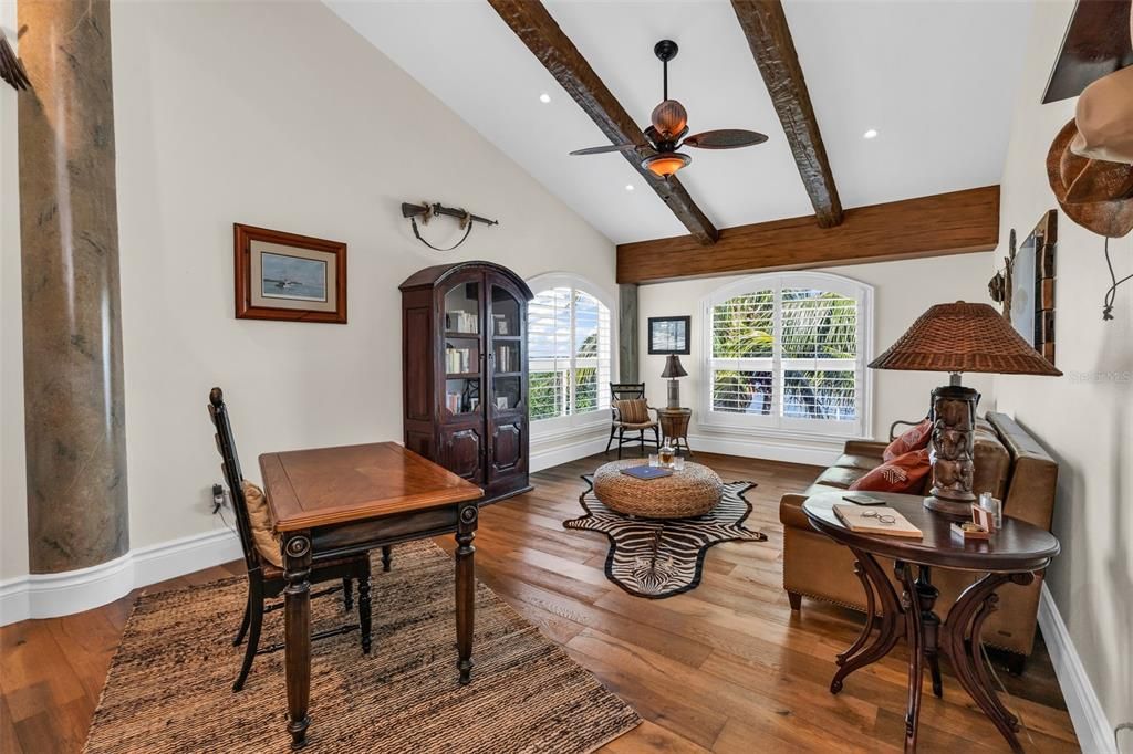 En Venta: $2,995,000 (5 camas, 4 baños, 5500 Pies cuadrados)