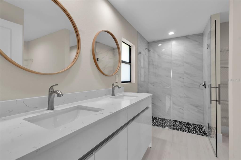 For Sale: $299,000 (4 beds, 2 baths, 1532 Square Feet)