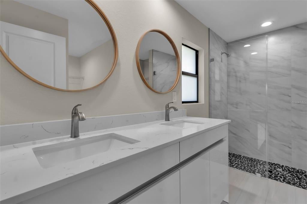 For Sale: $299,000 (4 beds, 2 baths, 1532 Square Feet)