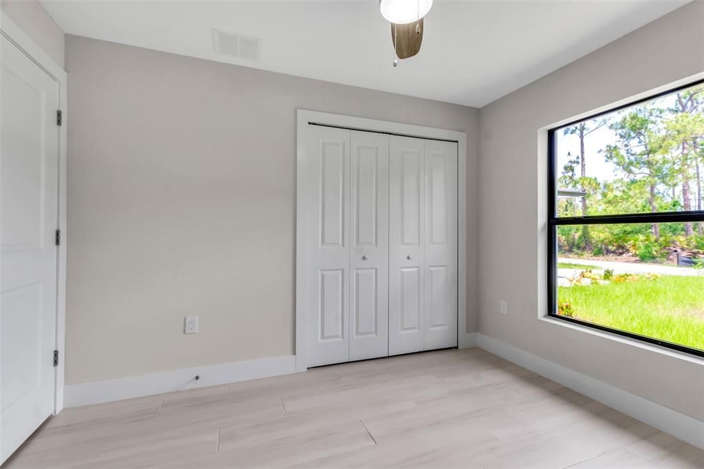 For Sale: $299,000 (4 beds, 2 baths, 1532 Square Feet)