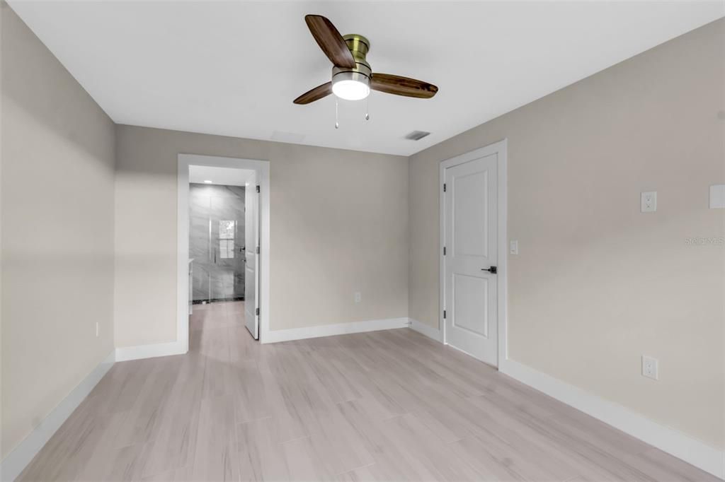For Sale: $299,000 (4 beds, 2 baths, 1532 Square Feet)